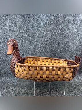 Vintage Decorative Basket Duck Head Large 17” Wicker Mixed Weave Country Kitchen